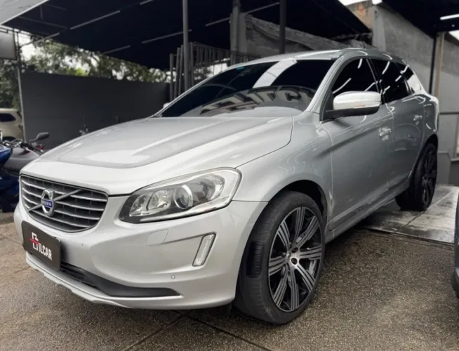 Volvo XC 60 T-5 Momentum 2.0 245cv FWD 5P 2016