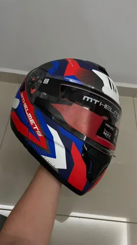 Capacete modular MT Helmets modelo Atom SV Quark