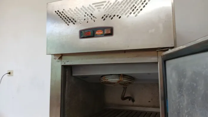 Freezer industrial vertical!