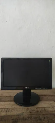MONITOR LG 14 POLEGADAS
