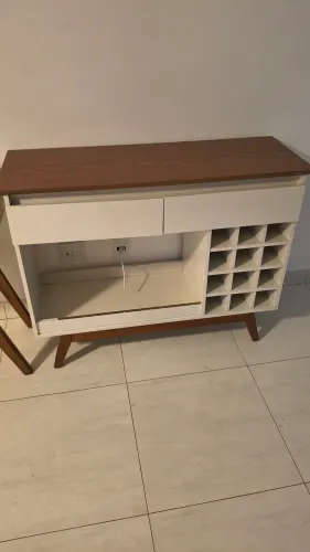 Rack com porta vinhos