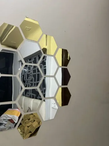 Kit Espelhos Hexagonais Decorativos ? Transforme Seu Ambiente com Estilo
