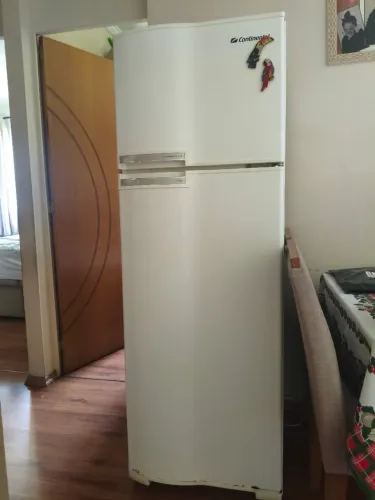 Geladeira continental para arrumar!