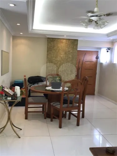 Apartamento à venda com 2 quartos, sendo 1 suíte, no condomínio Itamambuca, São Vicente -