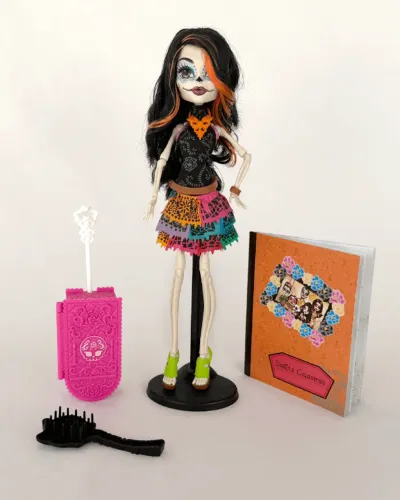 Boneca Monster High Skelita Calaveras - (completa)