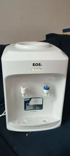 Bebedouro EOS seminovo em ótimo estado com garantia de 3 meses