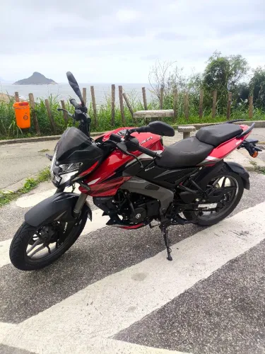 Bajaj dominar 160
