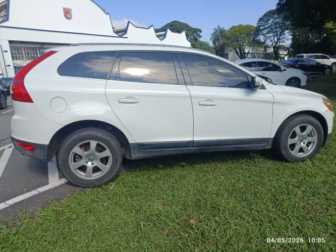 Volvo XC 60 2.0 T5 5P 2011