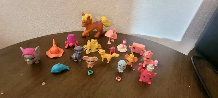 Lote pets cutants e normais da polly pocket