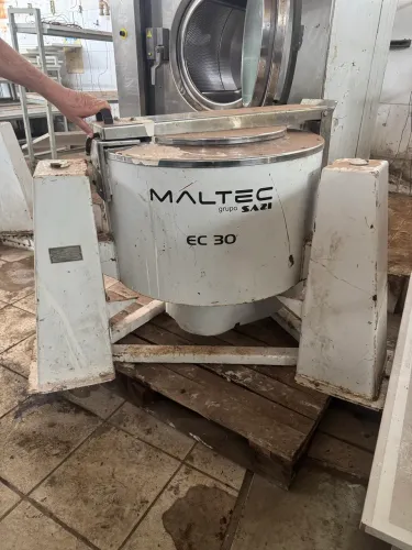 Centrifuga Pendular 30kg Maltec EC 30