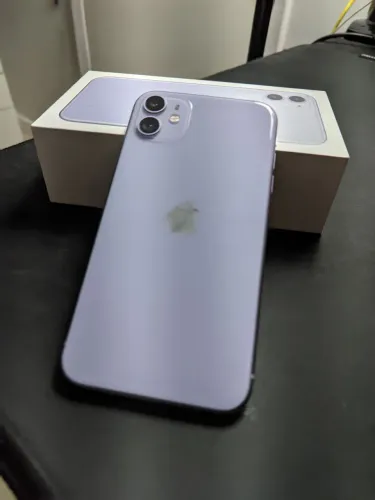 iPhone 11 Original + Caixa, carregador, película