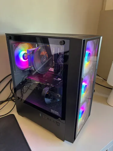 PC Gamer - i5-10400F + RX 7600 8gb + 32GB RAM + SSD NVMe 1TB