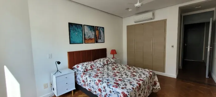 Quarto Otimo em Copacabana (somente para mulheres)