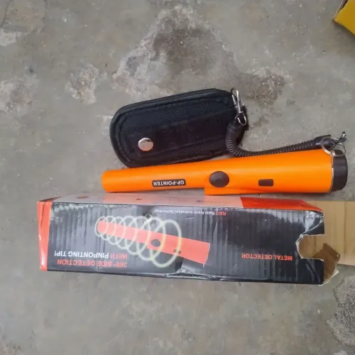 Detector pinpoint