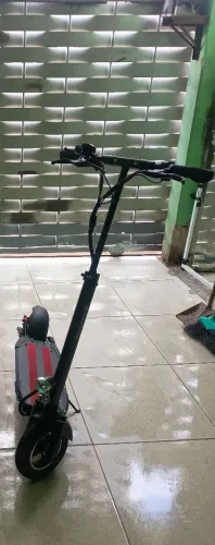 Patinete elétrica t10 800w 1200w de pico novinha 13km rodados