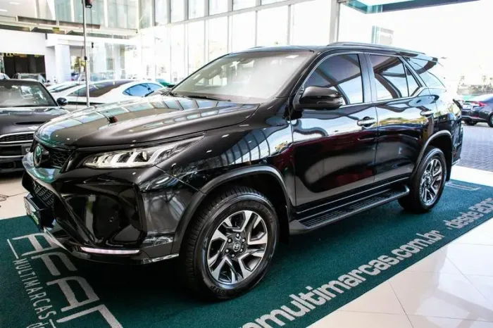 Toyota Hilux SW4 SRX Diamo. 4X4 2.8 TB DIE AUT 2024