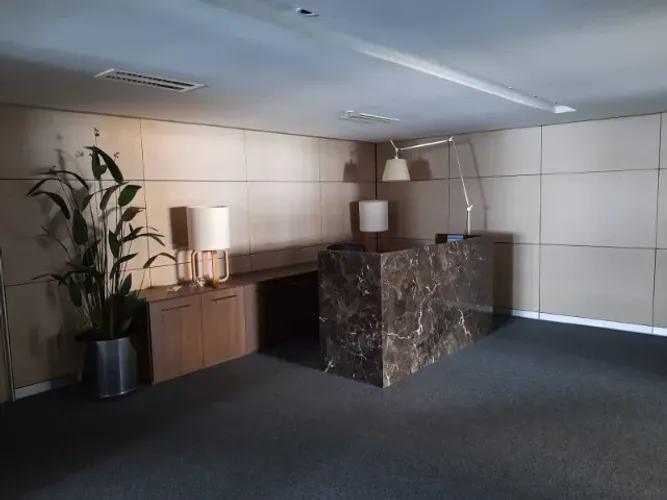 ANDAR CORPORATIVO no Office Plaza Business Center | 300m2 | 10 salas | 10 vagas