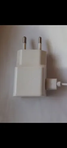 Carregador de fone Bluetooth completo com cabeça e cabo Tipo-C