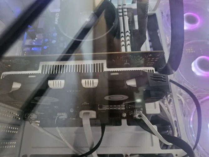 GTX 1050 TI - Placa de Vídeo