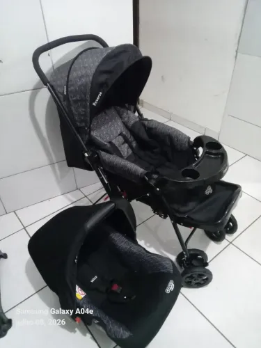 Carrinho de bebê e bb conforto cosco unissex