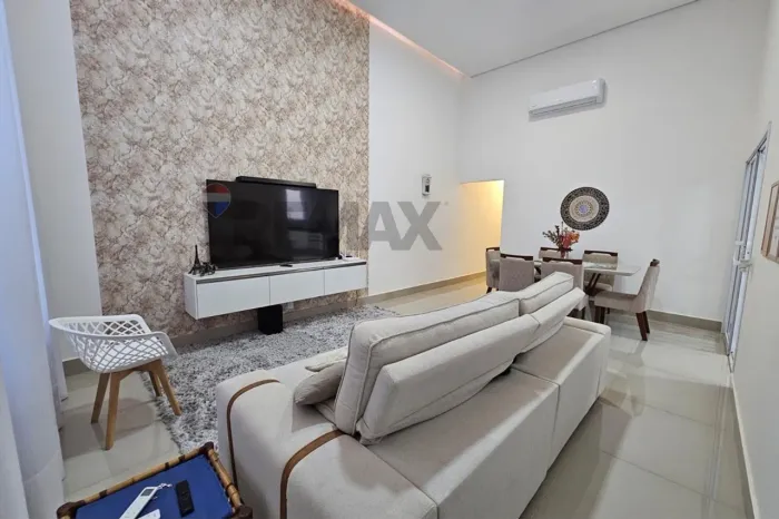 CASA TÉRREA COM PISCINA PARA LOCAÇÃO NO CONDOMÍNIO JATOBÁ