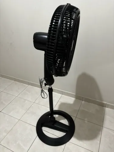 Ventilador de Coluna - IMPECÁVEL