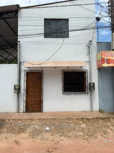 Alugo este apto