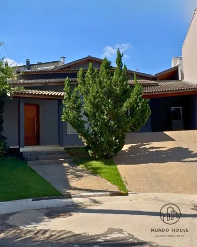 Casa a venda em Condomínio Alto Padrão de Porto Feliz.