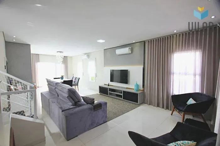 Sobrado com 3 dormitórios à venda, 232 m² por R$ 1.650.000,00 - Condomínio Colinas do Sol