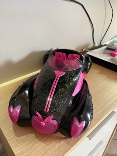 Carro Monster High - Controle remoto 