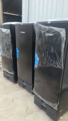 Ac freezer 569lts Imbera preto