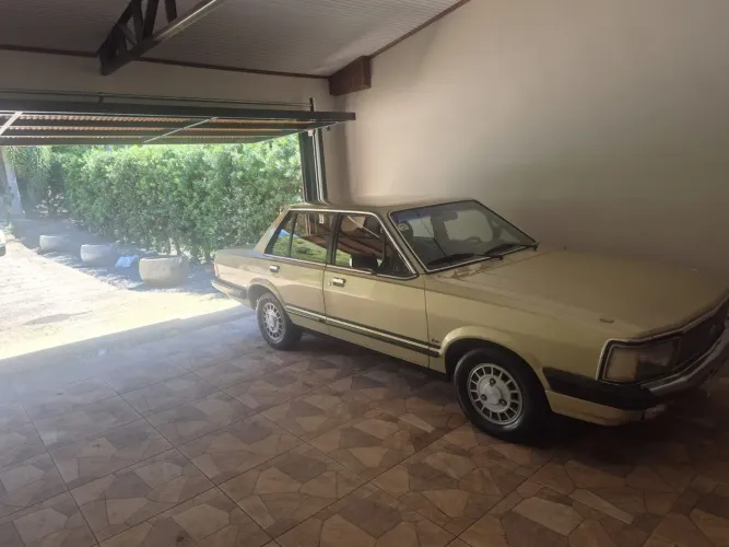 Ford Del Rey Ghia 1.8 / 1.6 2P E 4P 1983