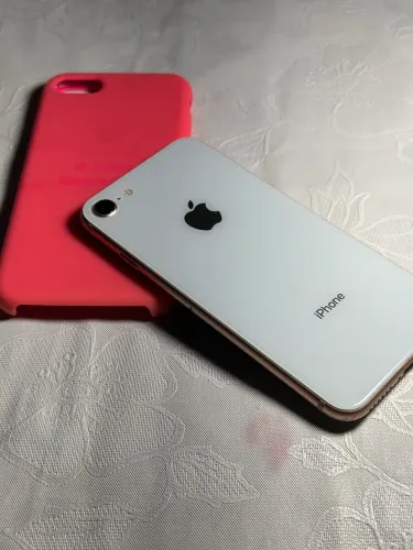 iPhone 8 64GB 