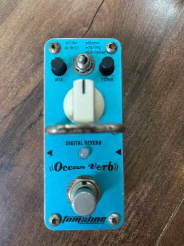 Pedal de guitarra digital Reverb 