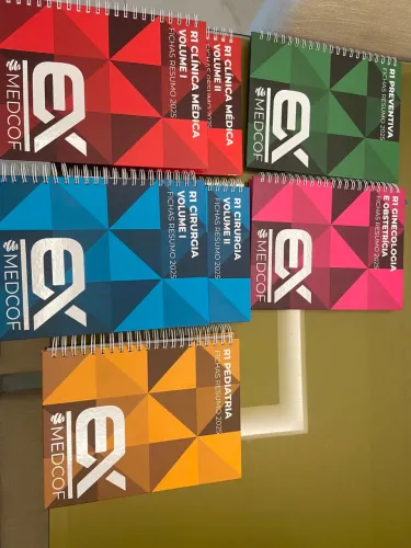 VENDO LIVROS MEDCOF RESIDÊNCIA 2025