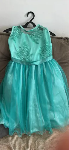 Vestido menina princesa 10 anos com anágua