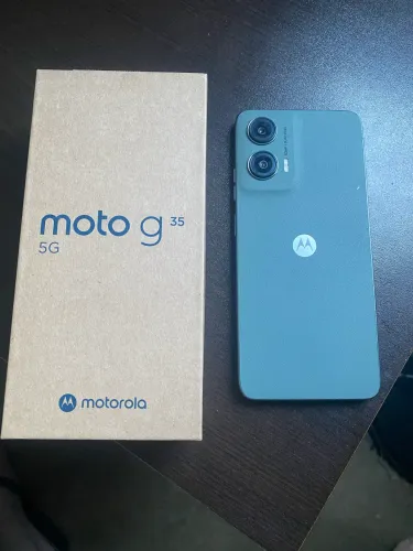 Motorola G 35 5G com capa e película  NOVO 4 meses de uso