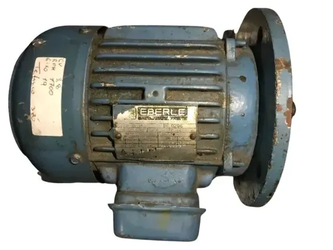 Motor elétrico EBERLE - Trifásico 3,8 CV - RPM 1700 Eixo 19