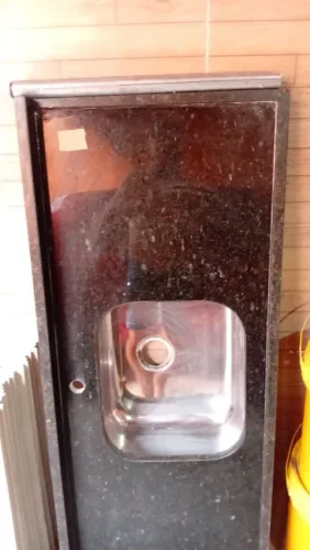 Vendo pia de granito verde Ubatuba nova