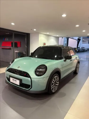 Mini Cooper 2.0 16V Twinpower Gasolina S 4P Steptronic 2026