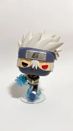 Funko Pop Chase Kakashi Brilha no Escuro 1199 Naruto Shippuden Original [EDIÇÃO ESPECIAL]