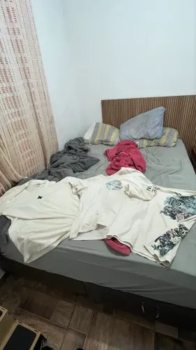 3 camisas duas mcd e uma lost