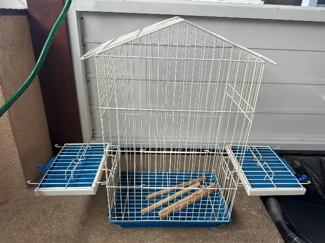 Vendo gaiola de calopsita