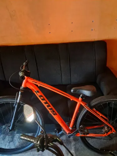 Bike lótus pra vender logo