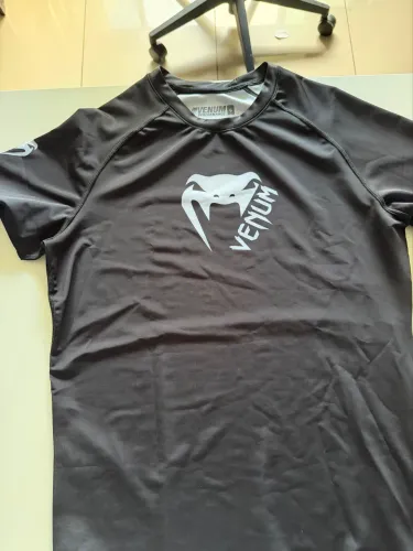 Blusa VENUM original
