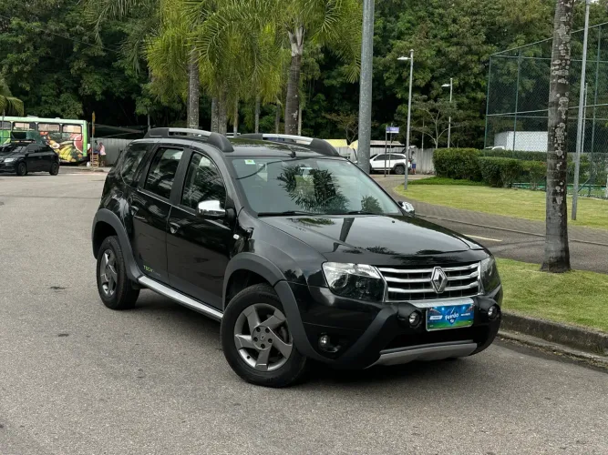Renault Duster Dynamique 2.0 Hi-flex 16V Aut. 2014