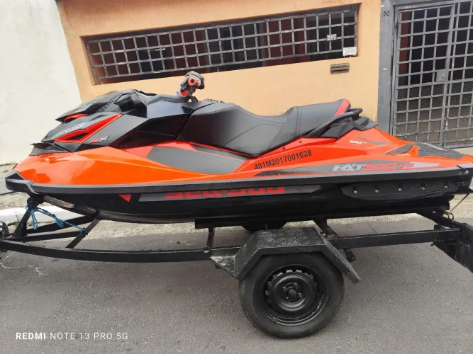 Jet ski SEE DOO RXT 300