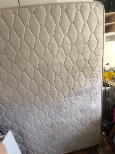 Vendo colchão de casal