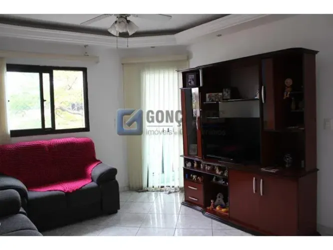 Apartamento à venda: 3 quartos, 1 suíte, 2 vagas em Vila Guiomar, Santo André