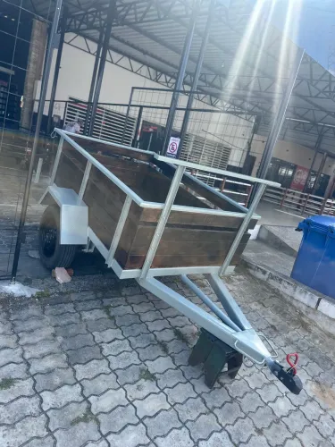 Reboque carretinha fazendinha novo